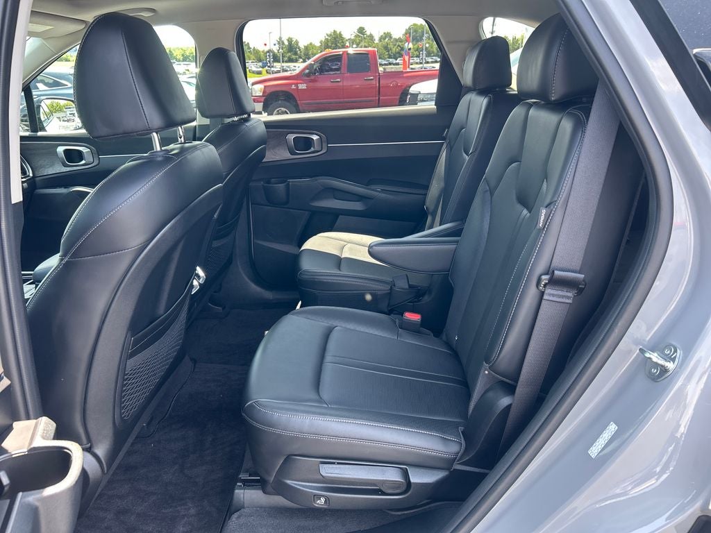2025 Kia Sorento X-Line EX