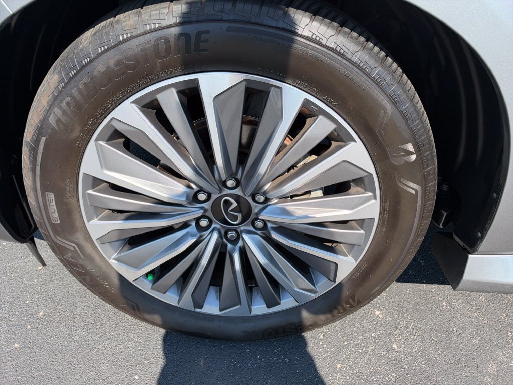 2025 INFINITI QX80 SENSORY