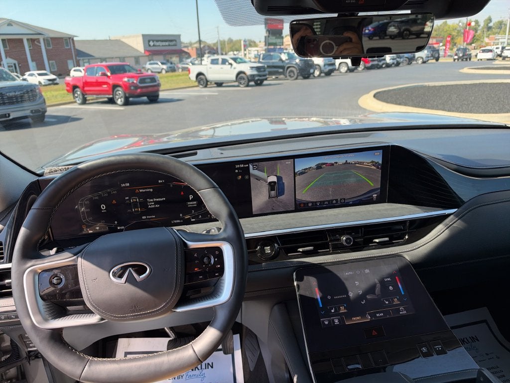 2025 INFINITI QX80 SENSORY