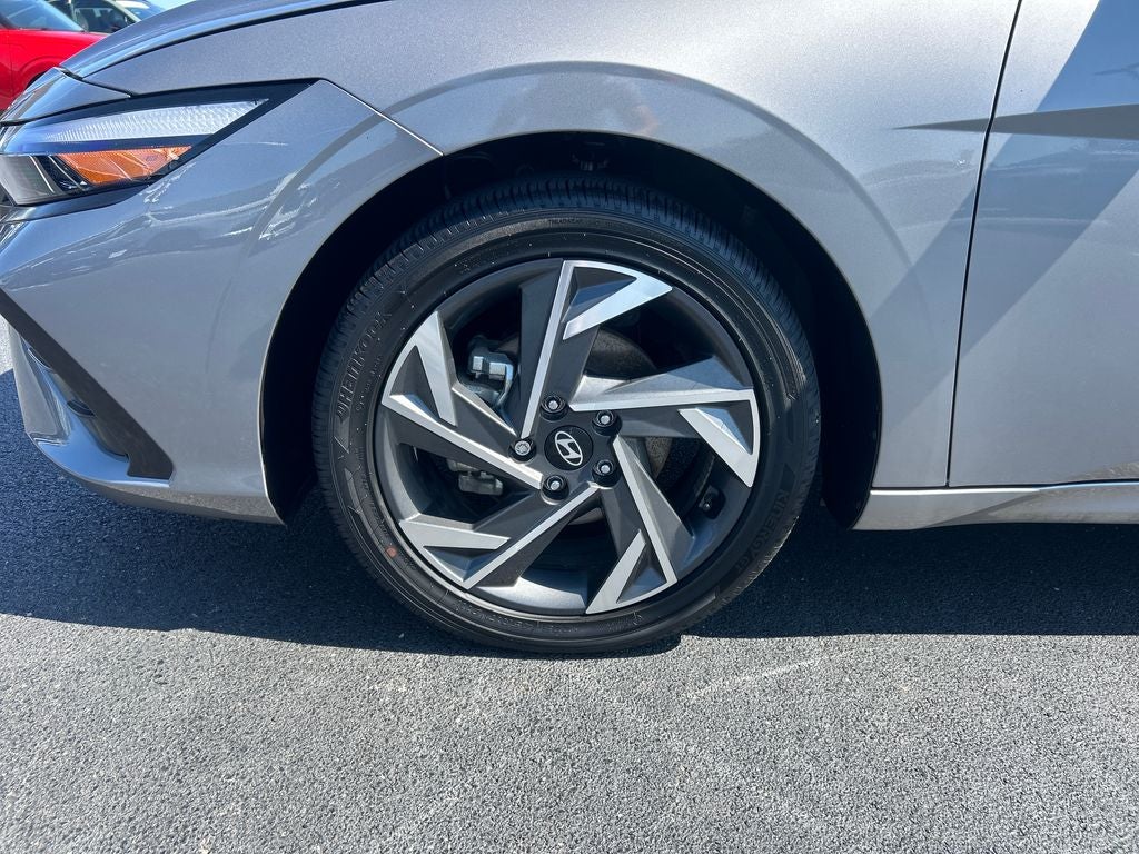 2024 Hyundai Elantra Hybrid Limited