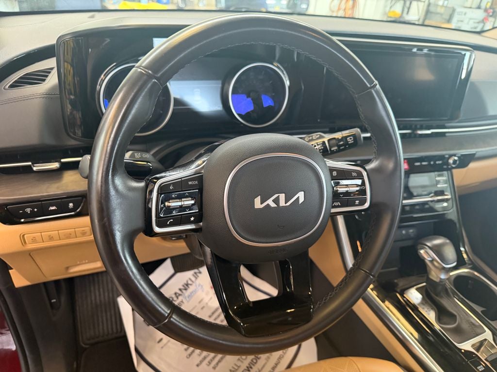 2024 Kia Carnival EX