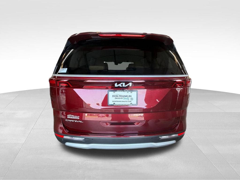 2024 Kia Carnival EX