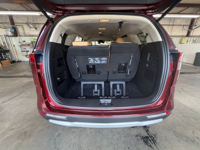 2024 Kia Carnival EX