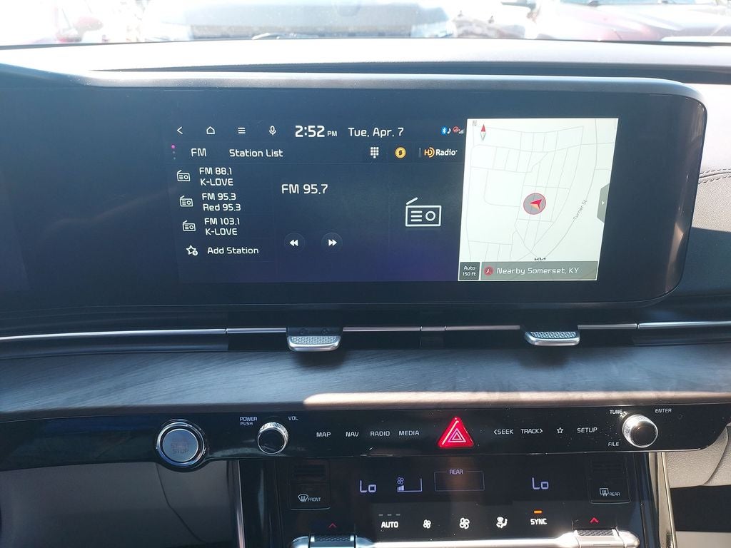 2024 Kia Carnival SX