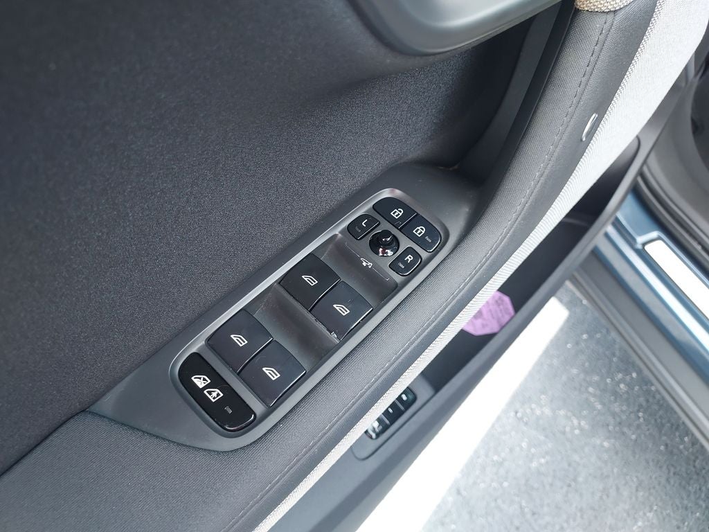 2022 Polestar 2 Long Range Dual Motor