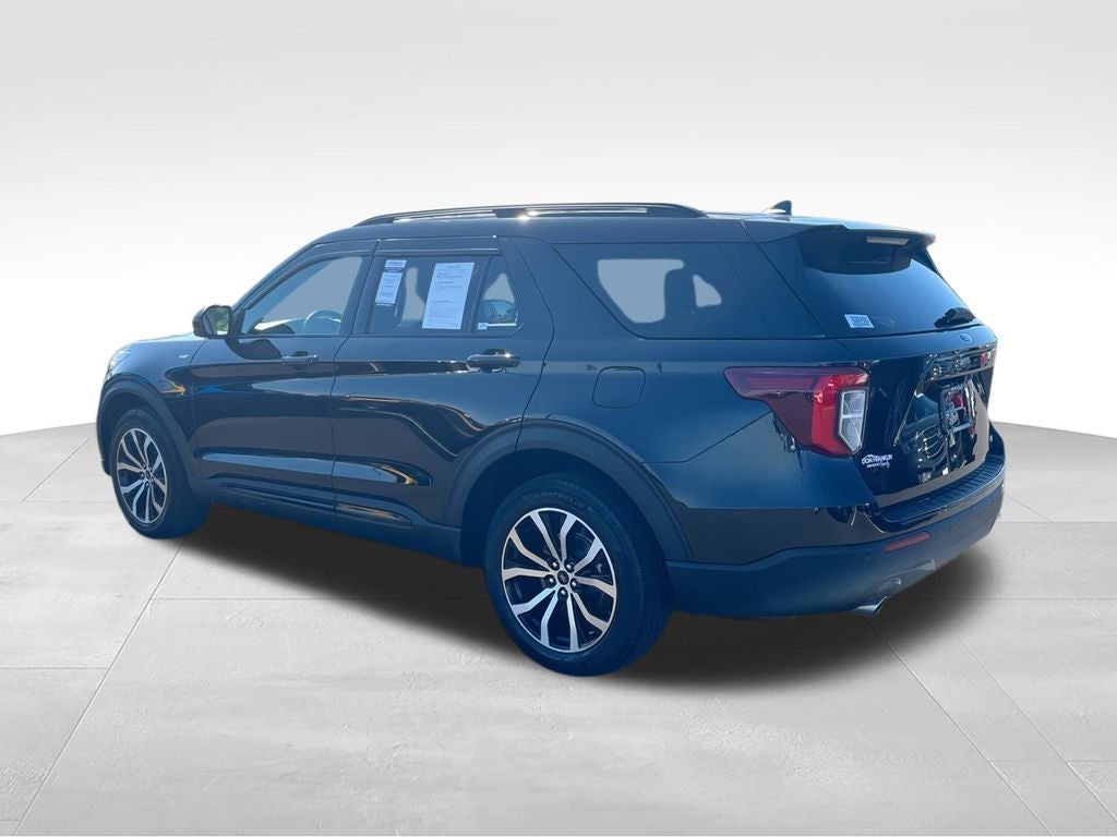2022 Ford Explorer ST-Line