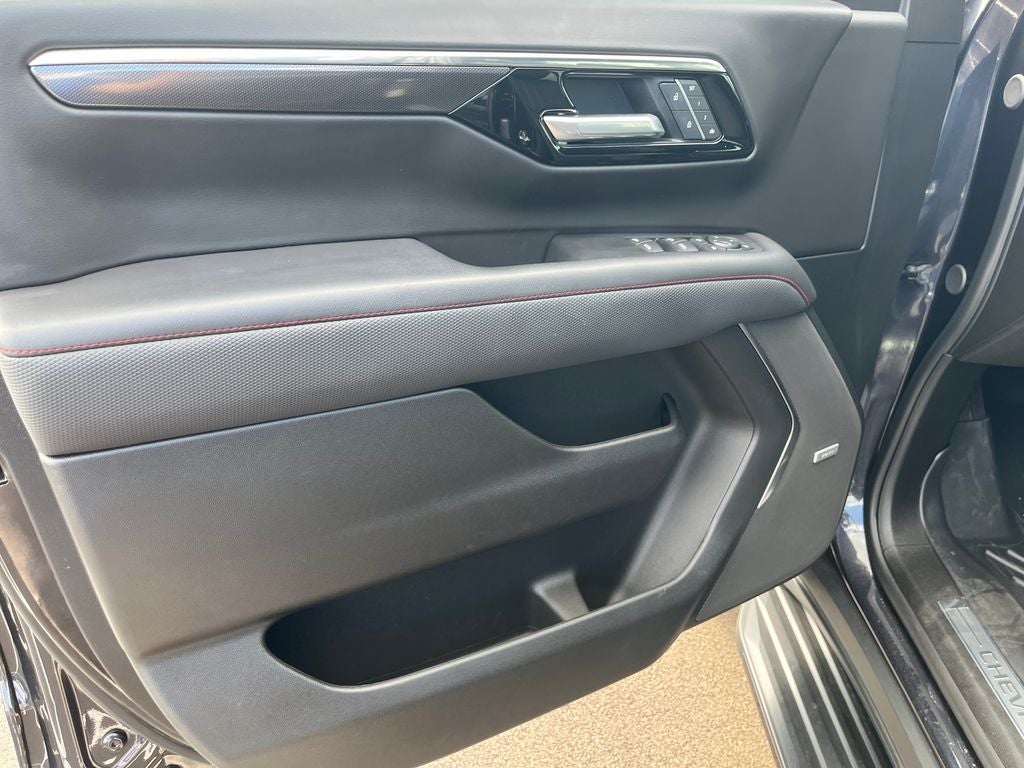 2025 Chevrolet Tahoe RST