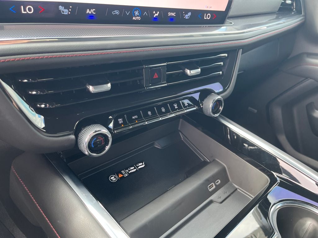 2025 Chevrolet Tahoe RST