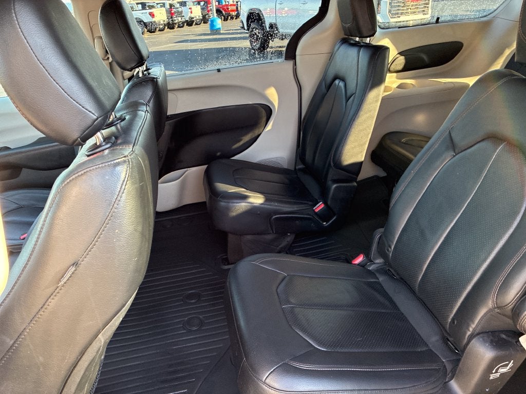 2019 Chrysler Pacifica Touring L