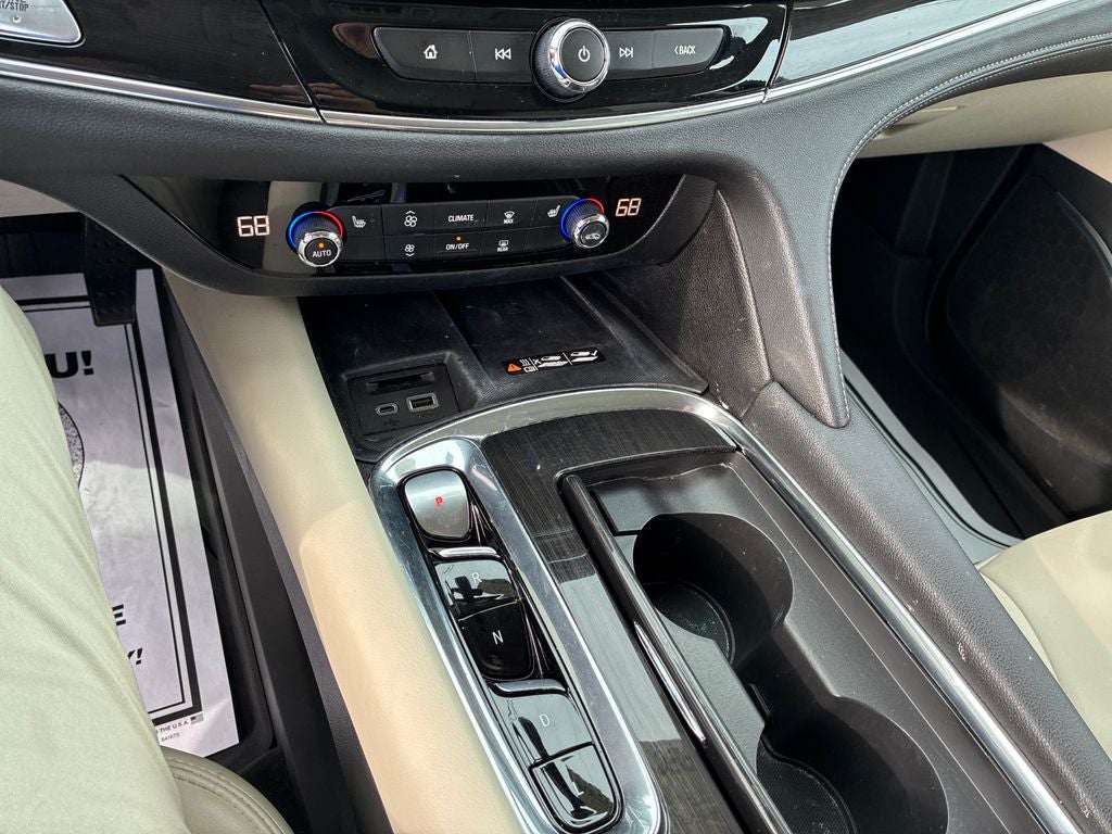 2023 Buick Enclave Essence