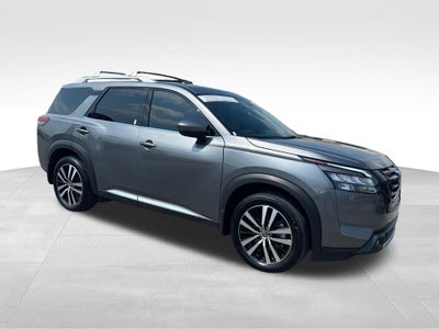 2025 Nissan Pathfinder Platinum
