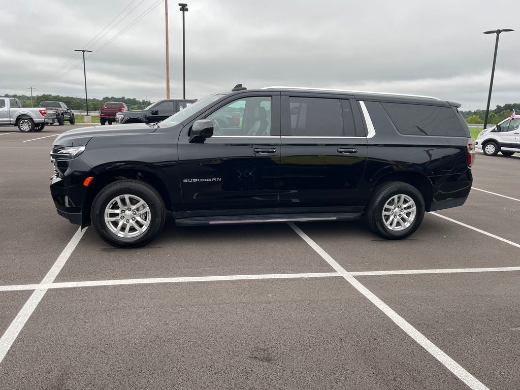 2024 Chevrolet Suburban LT