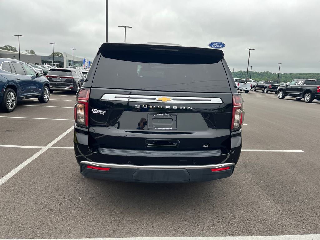 2024 Chevrolet Suburban LT