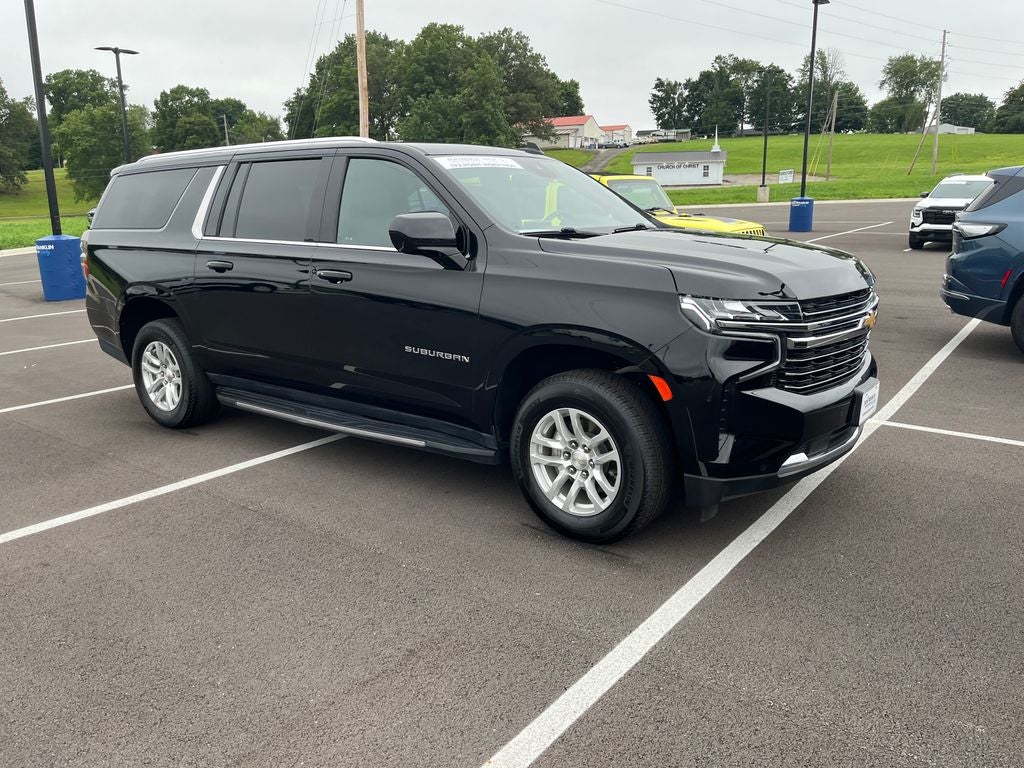 2024 Chevrolet Suburban LT