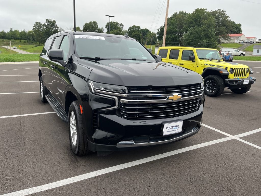 2024 Chevrolet Suburban LT