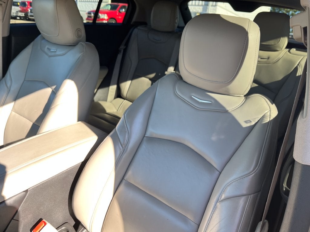 2020 Cadillac XT4 Premium Luxury