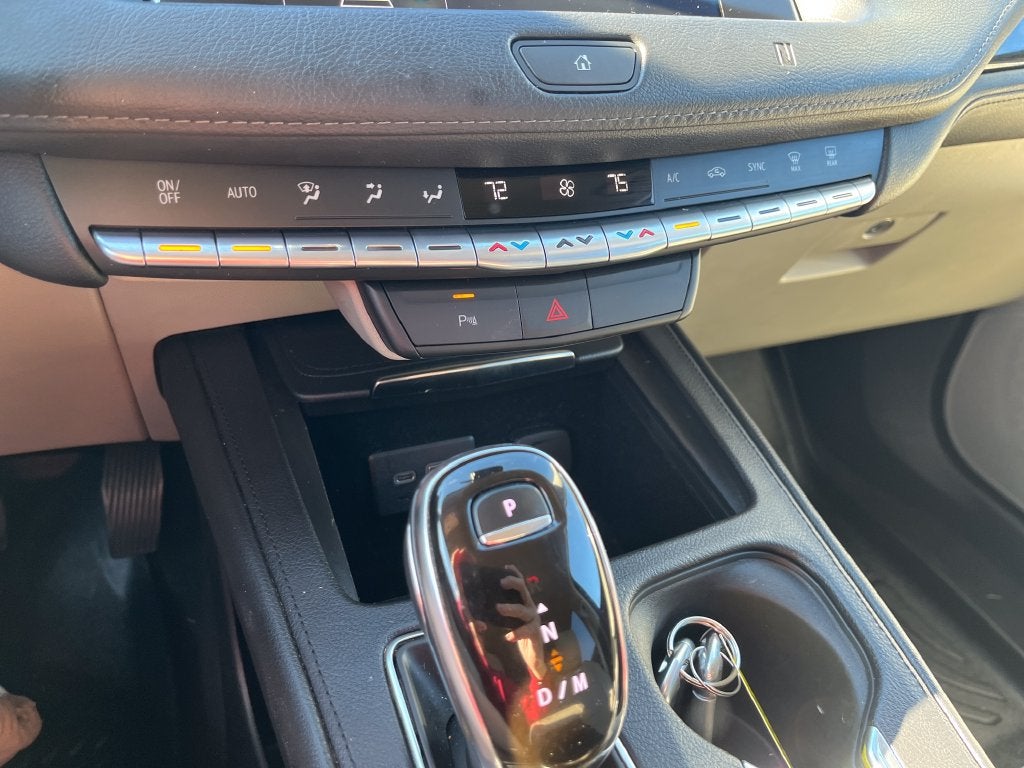 2020 Cadillac XT4 Premium Luxury