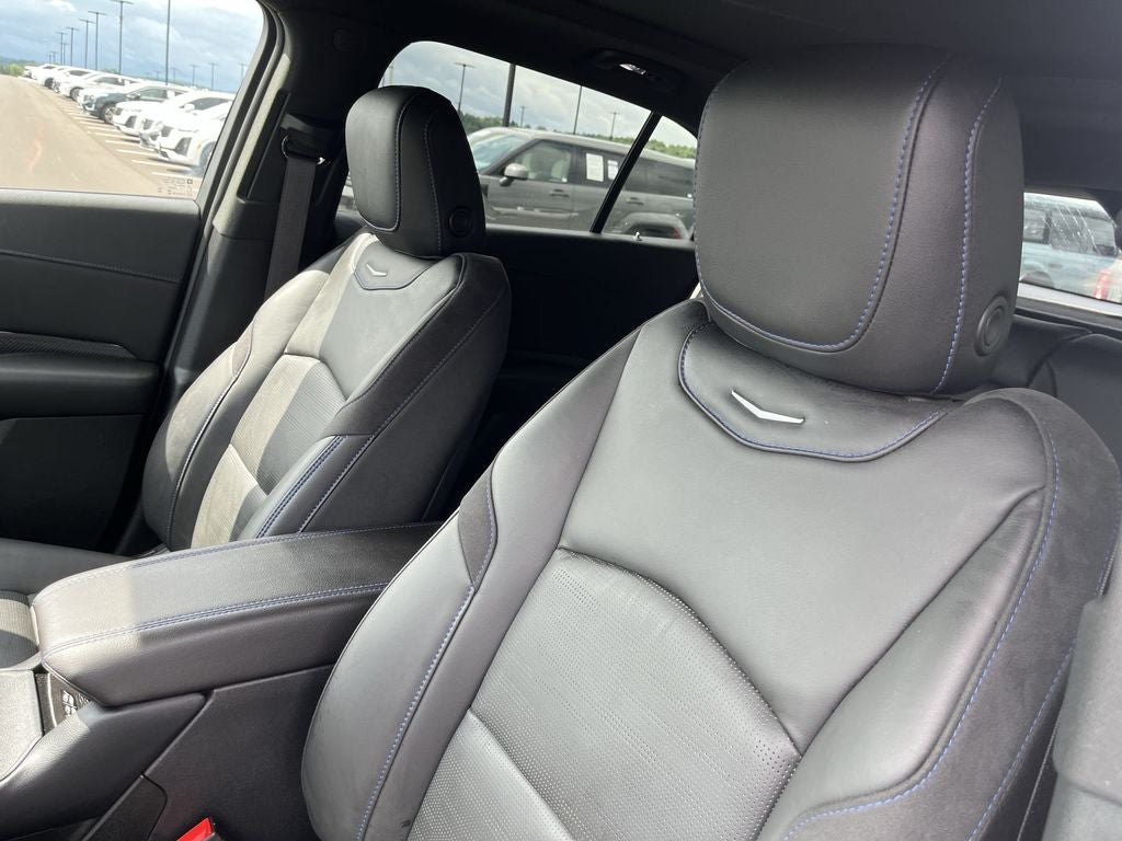2024 Cadillac XT4 Sport
