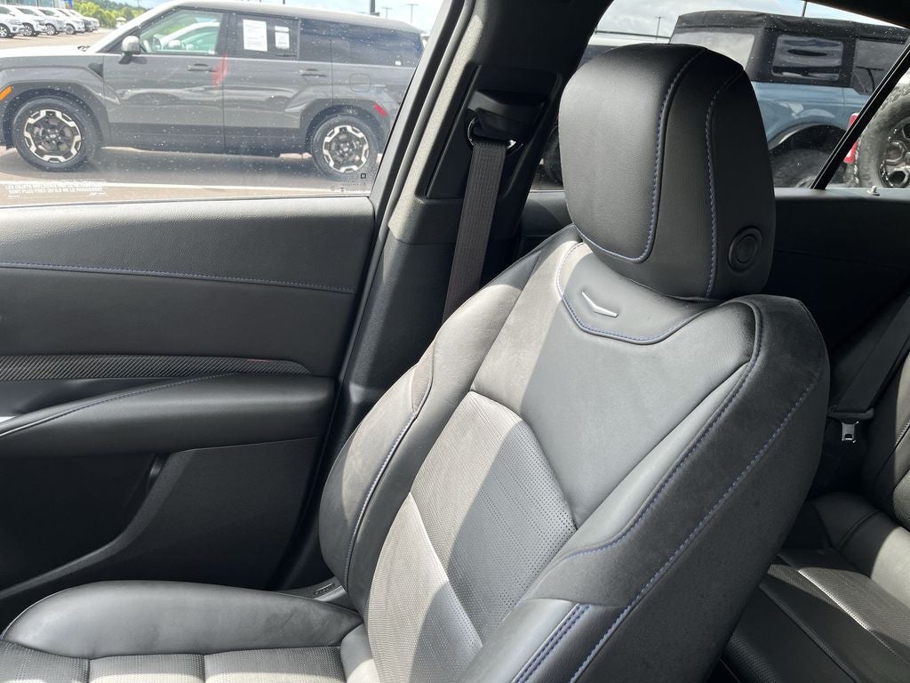 2024 Cadillac XT4 Sport
