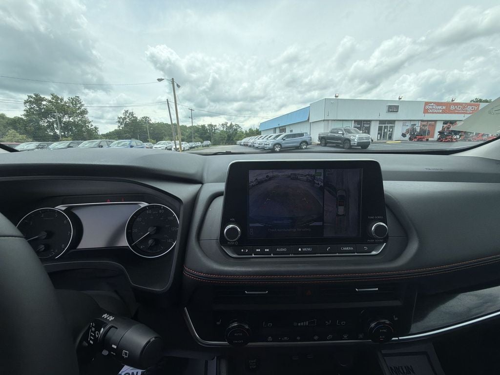 2025 Nissan Rogue Rock Creek