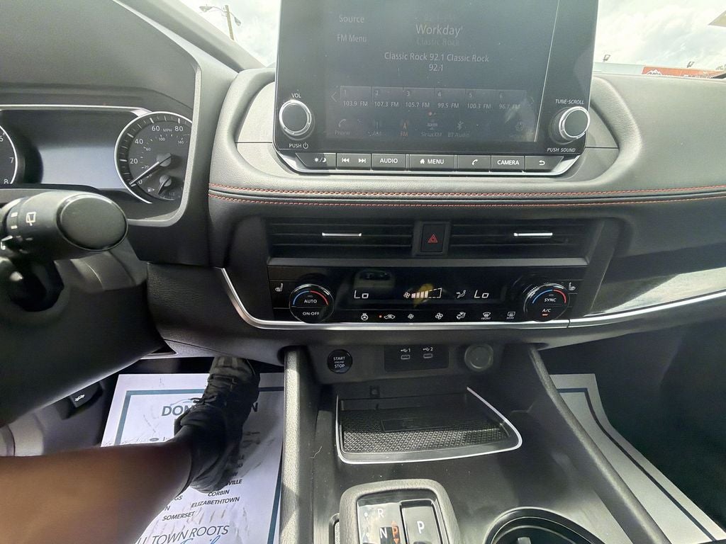 2025 Nissan Rogue Rock Creek