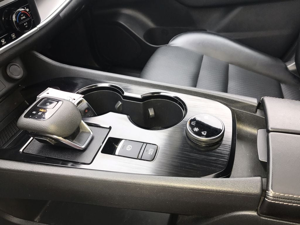 2023 Nissan Rogue SV premium luxury pkg