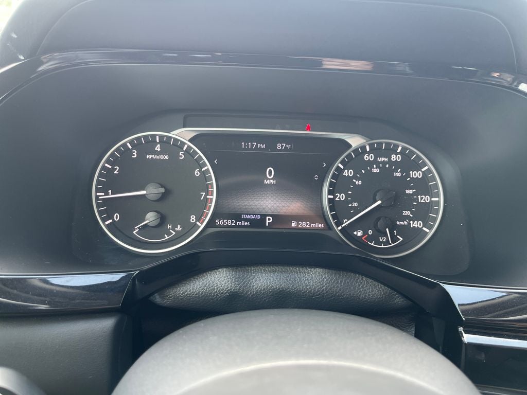 2024 Nissan Pathfinder SV