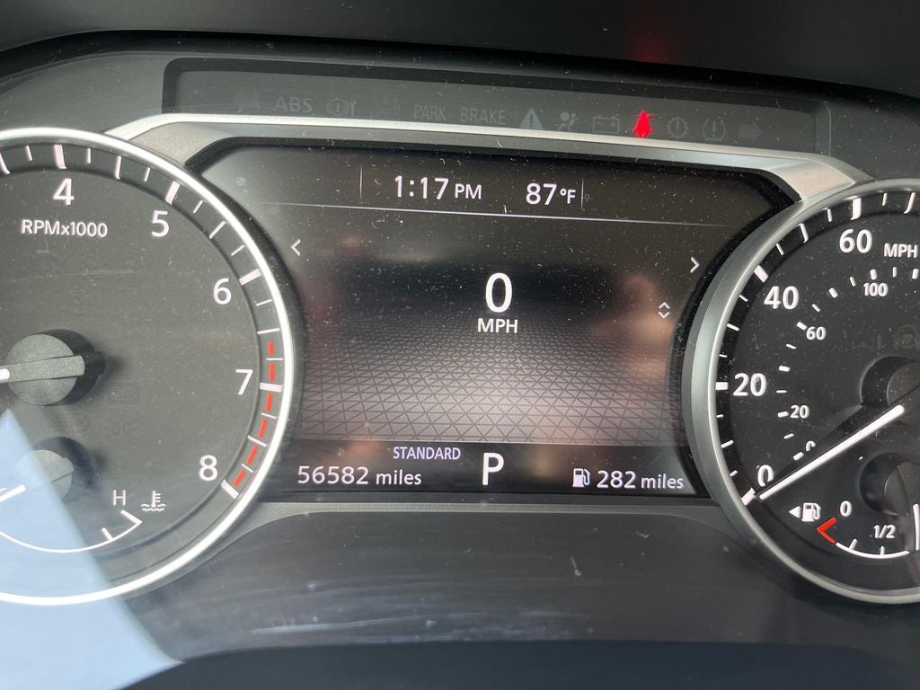 2024 Nissan Pathfinder SV