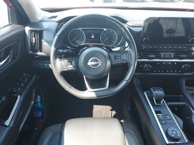 2022 Nissan Pathfinder SL