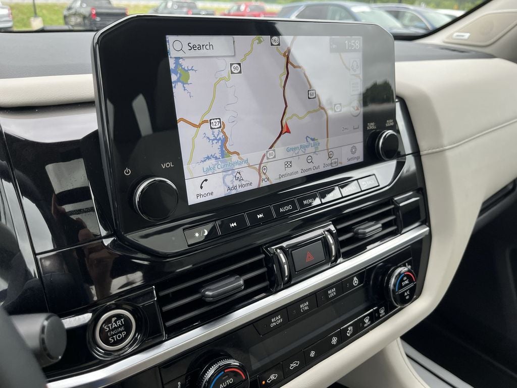 2023 Nissan Pathfinder SL