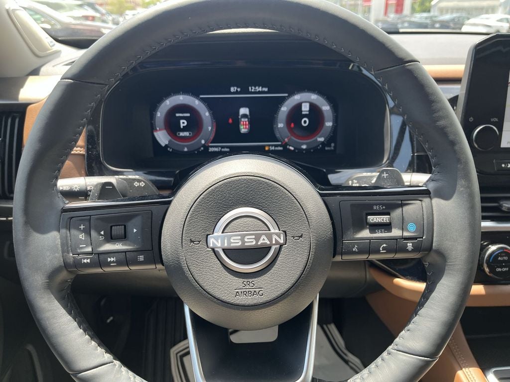 2025 Nissan Pathfinder Platinum