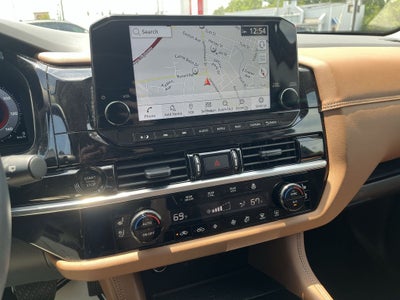 2025 Nissan Pathfinder Platinum