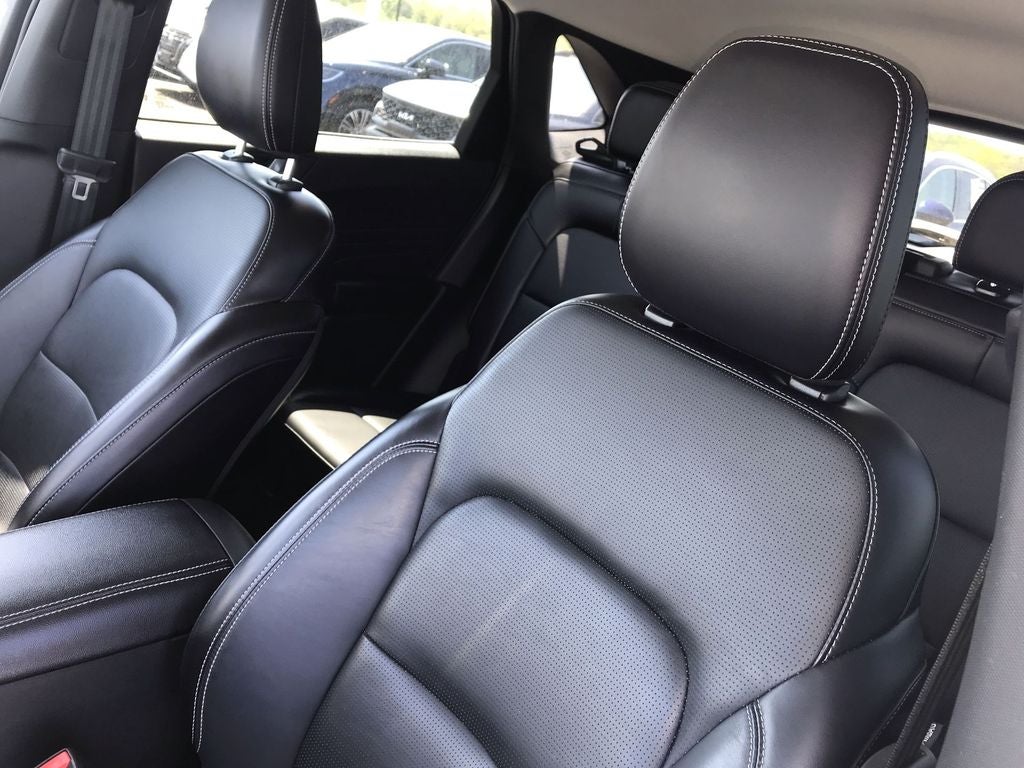 2025 Ford Escape Platinum