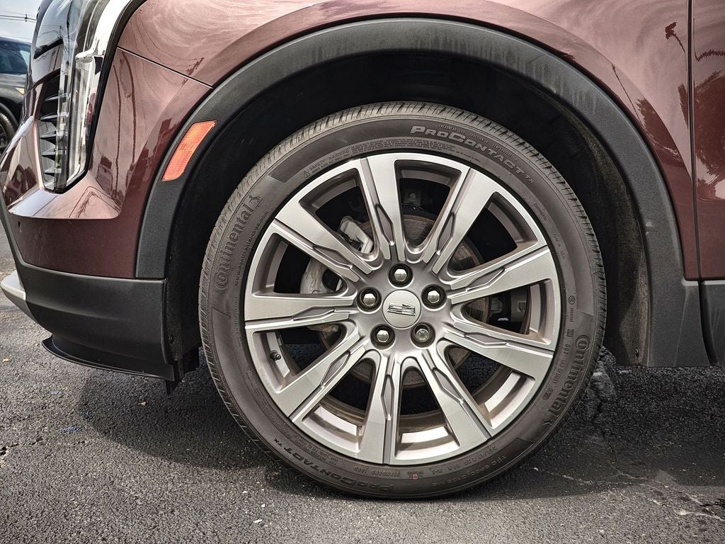 2023 Cadillac XT4 Premium Luxury