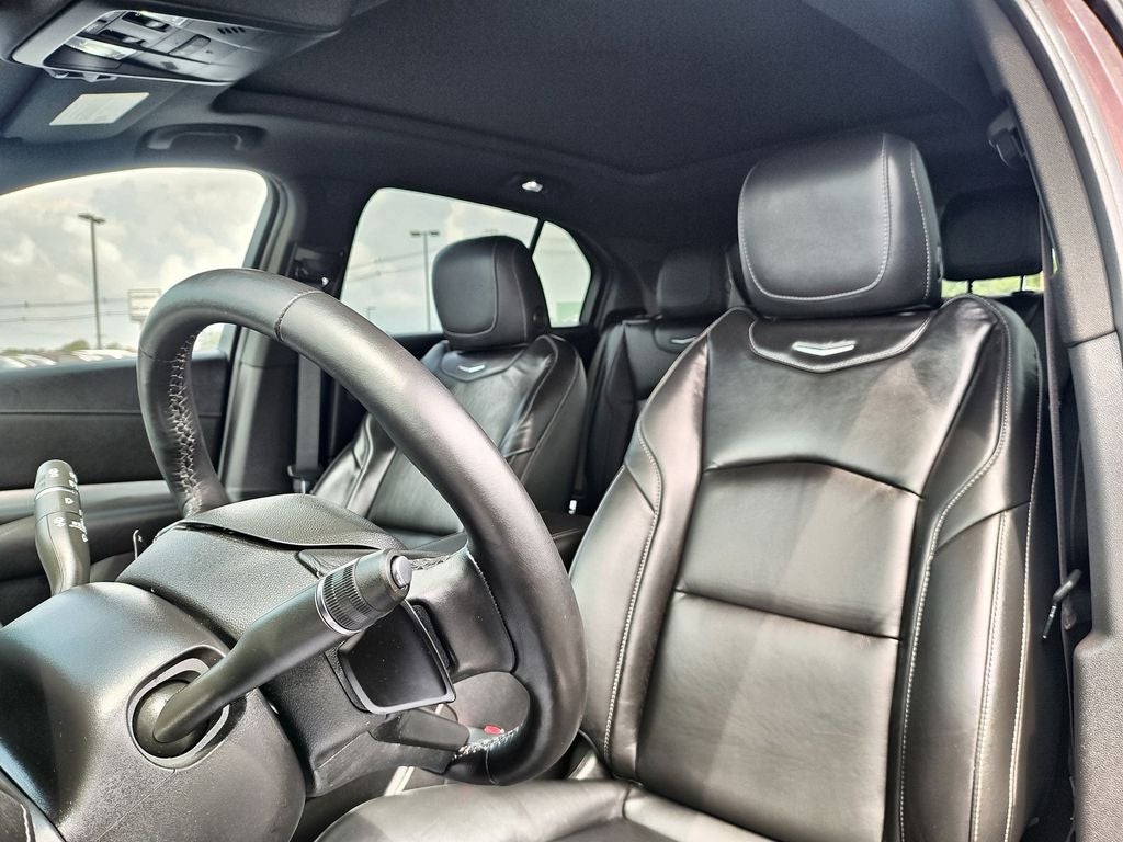 2023 Cadillac XT4 Premium Luxury