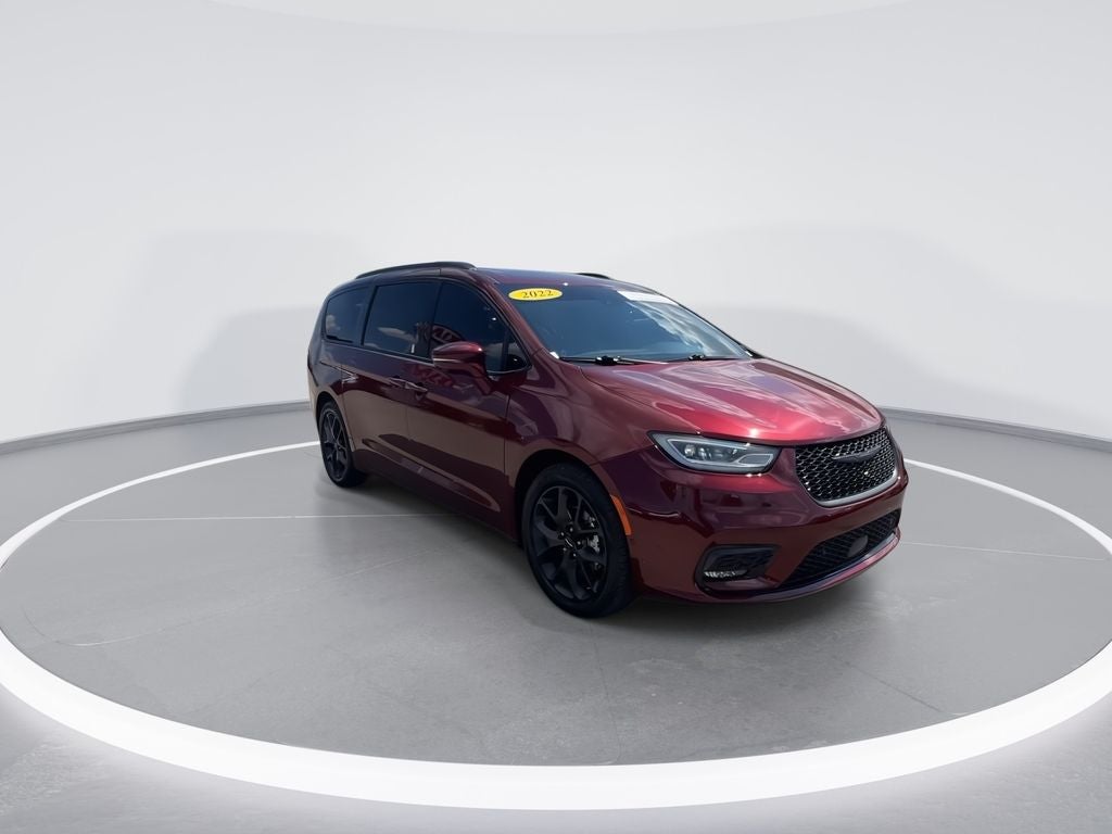 2022 Chrysler Pacifica Limited s apperance pkg