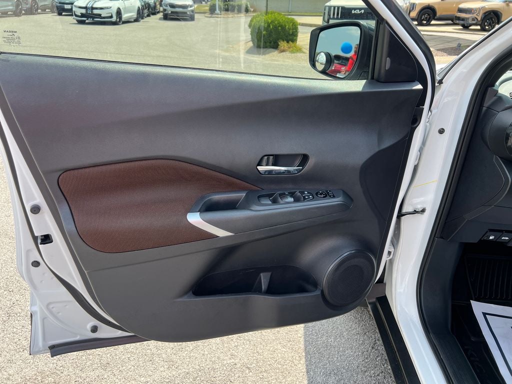 2024 Nissan Kicks SR