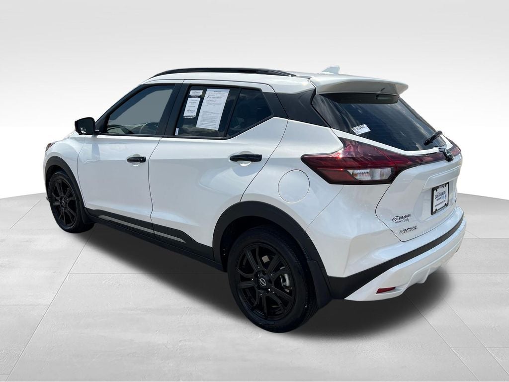 2024 Nissan Kicks SR