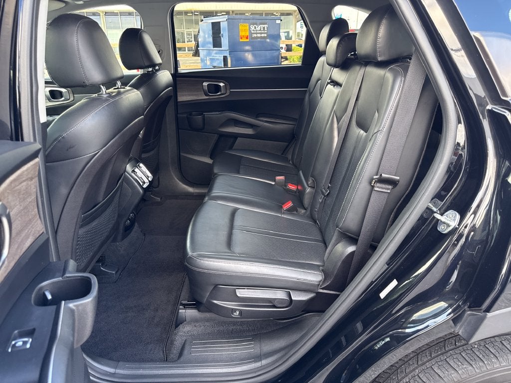 2022 Kia Sorento S