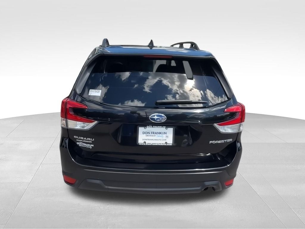 2024 Subaru Forester Premium