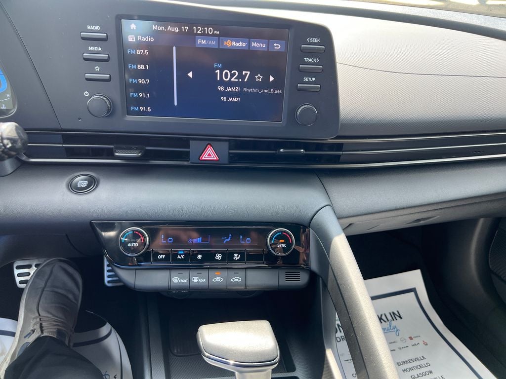 2025 Hyundai Elantra SEL Sport
