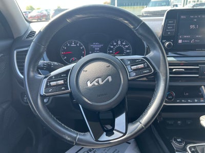 2023 Kia Seltos S