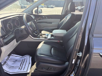 2023 Kia Carnival EX