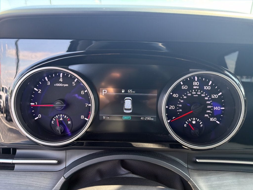 2023 Kia Carnival EX