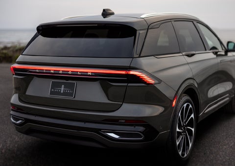 The rear of a 2024 Lincoln Black Label Nautilus® SUV displays full LED rear lighting. | Don Franklin Lincoln Elizabethtown in Elizabethtown KY