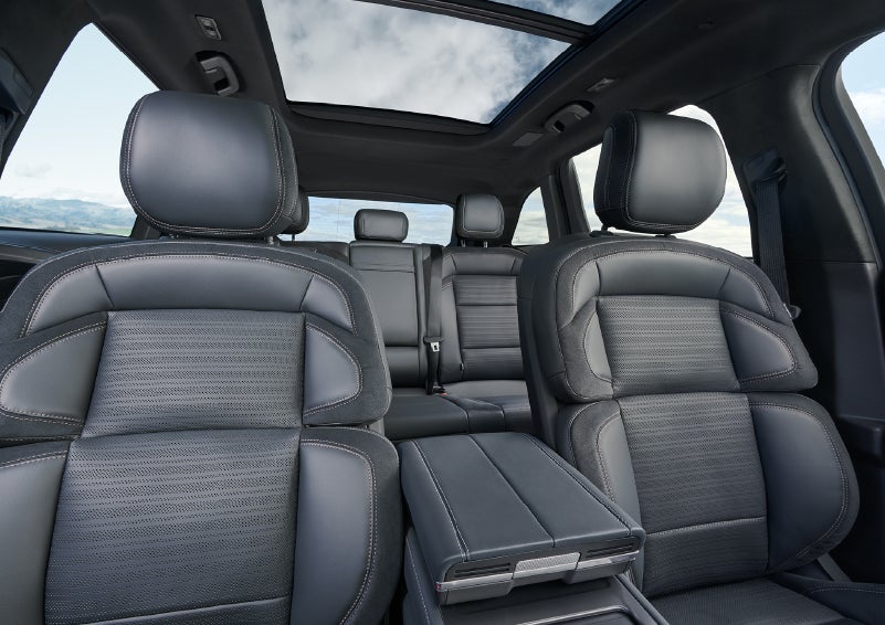 The spacious second row and available panoramic Vista Roof® is shown. | Don Franklin Lincoln Elizabethtown in Elizabethtown KY