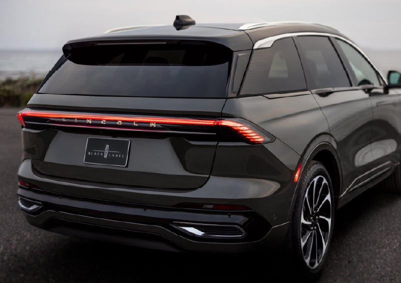 The rear of a 2026 Lincoln Black Label™ Nautilus® SUV displays full LED rear lighting. | Don Franklin Lincoln Elizabethtown in Elizabethtown KY